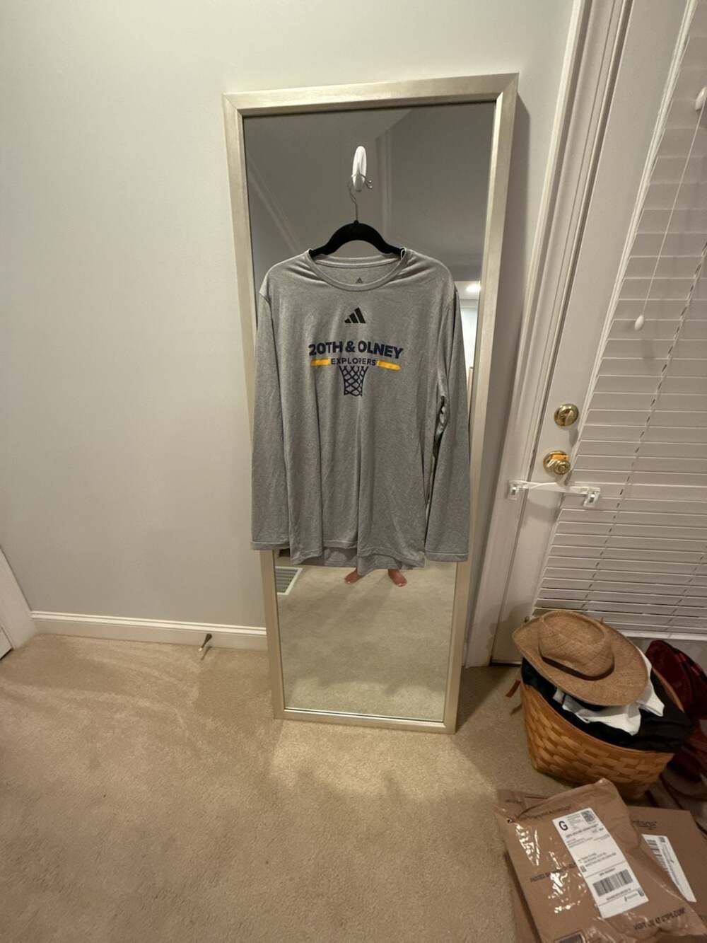 Adidas La Salle Explorers 20th & Olney Long Sleeve T-Shirt Size XL Gray
